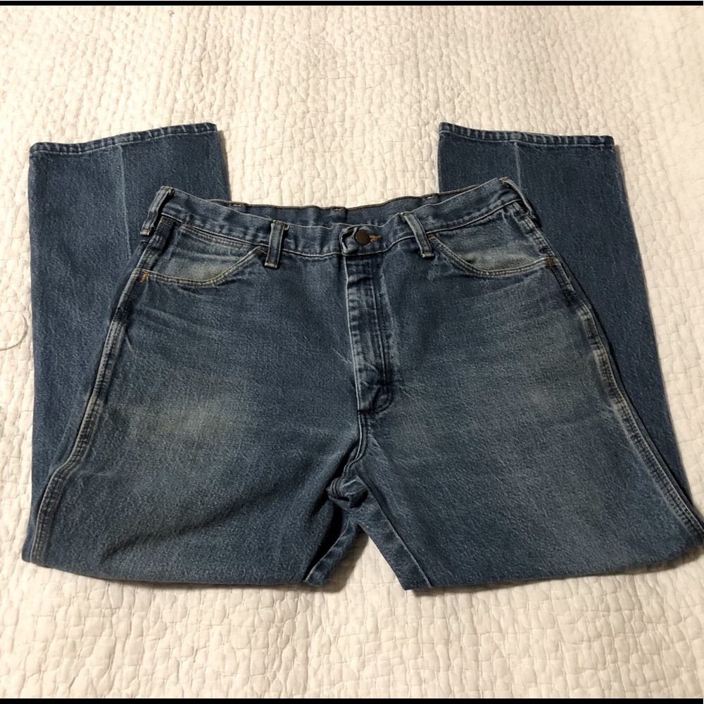 CLEARANCE Vintage Wrangler Straight Leg Medium Wash 36x30 Western Jeans
